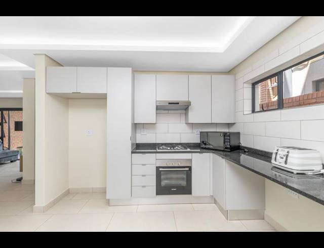 3 BEDROOM PROPERTY TO RENT IN BEDFORD GARDENS